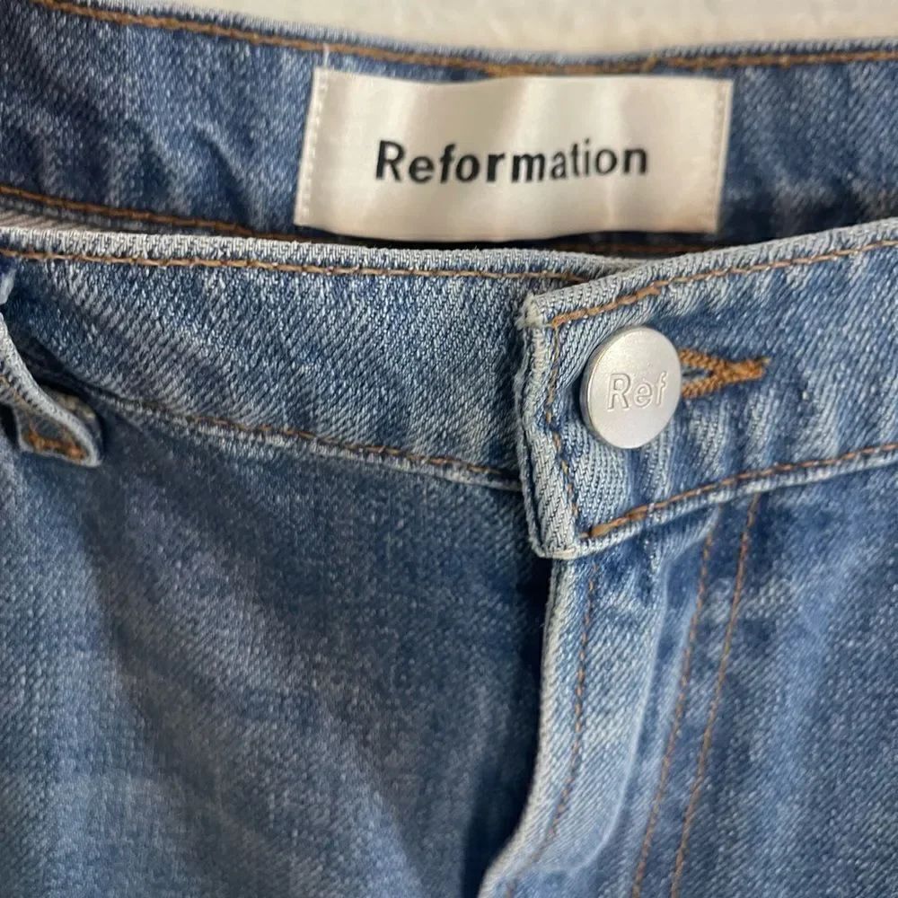 Reformation Julia High Cigarette Distressed Jean. NWT 30 - Picture 8 of 11
